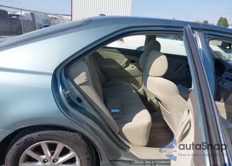 2010 Toyota Camry Hybrid из США, поврежденный, VIN 4T1BB3EK3AU120430